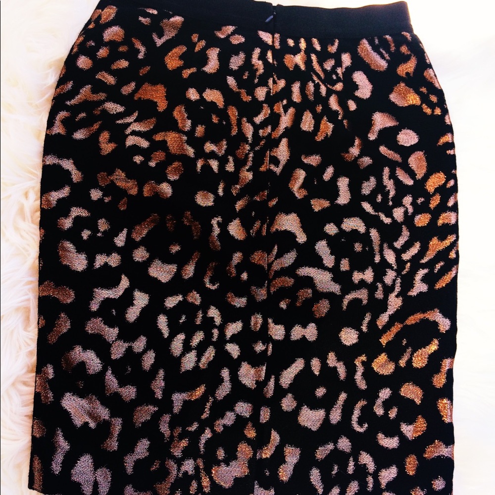 NWOT Ann Taylor Petite leopard print pencil skirt